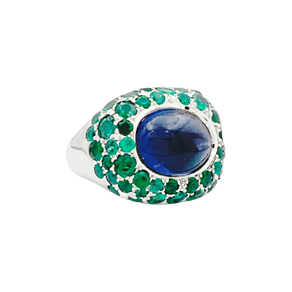 Bague Poiray « Cabaret » or blanc, iolite et émeraudes. 2