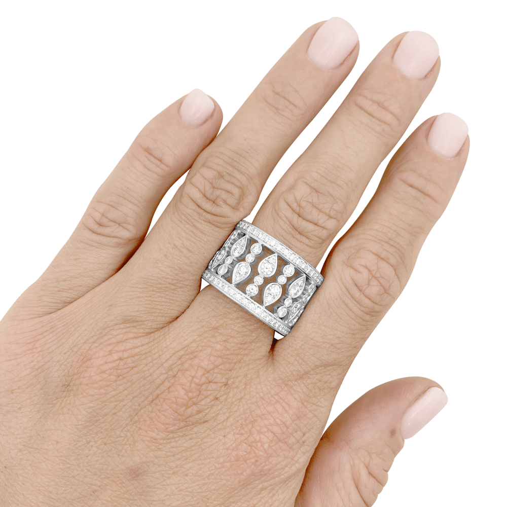 Bague Chopard, "Haute Joaillerie" or blanc et diamants. 6