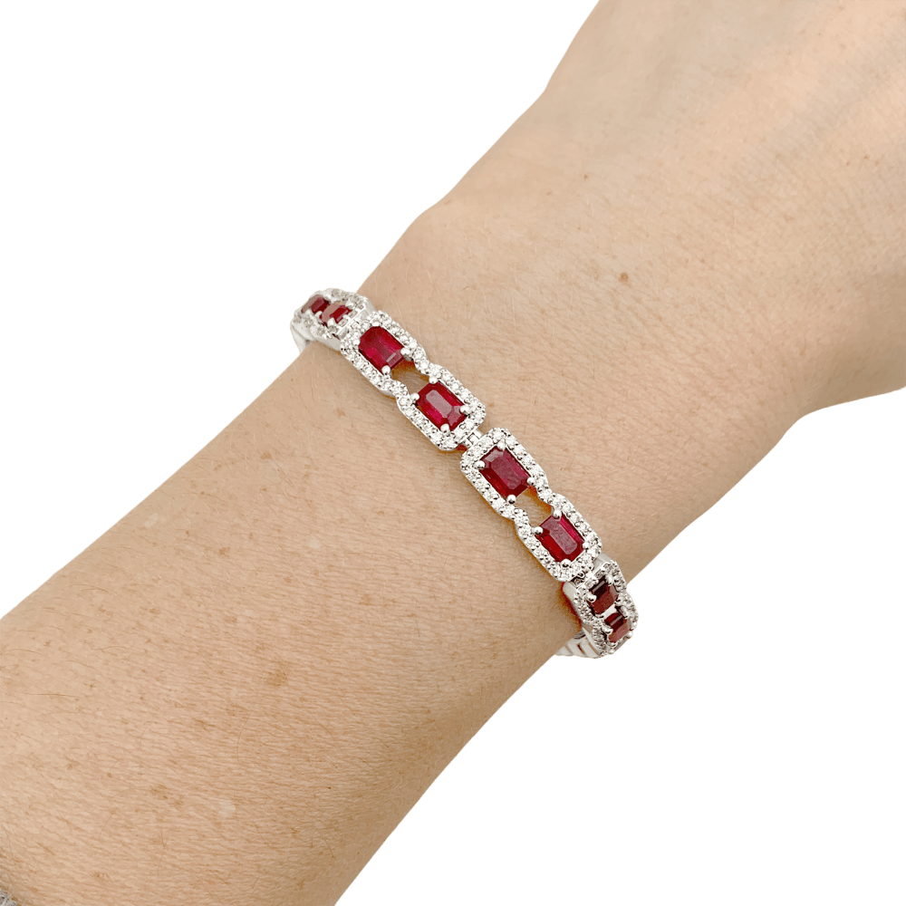 Bracelet or blanc, diamants et rubis. 5