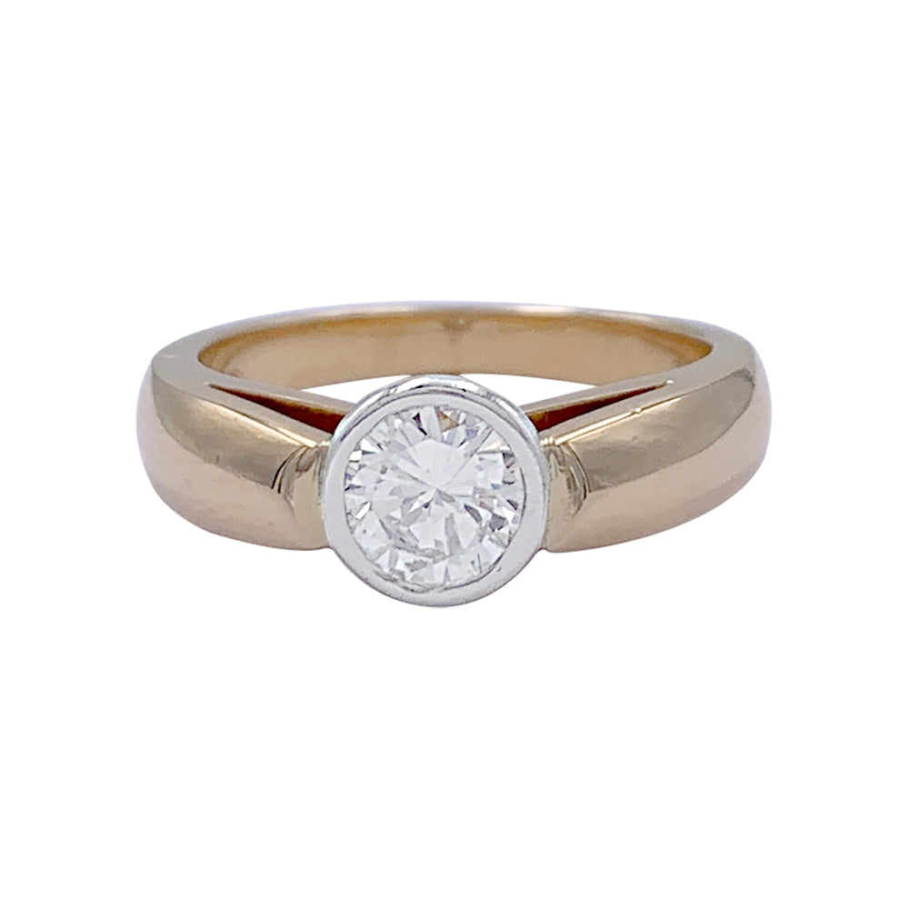 Bague solitaire or jaune, platine. 4