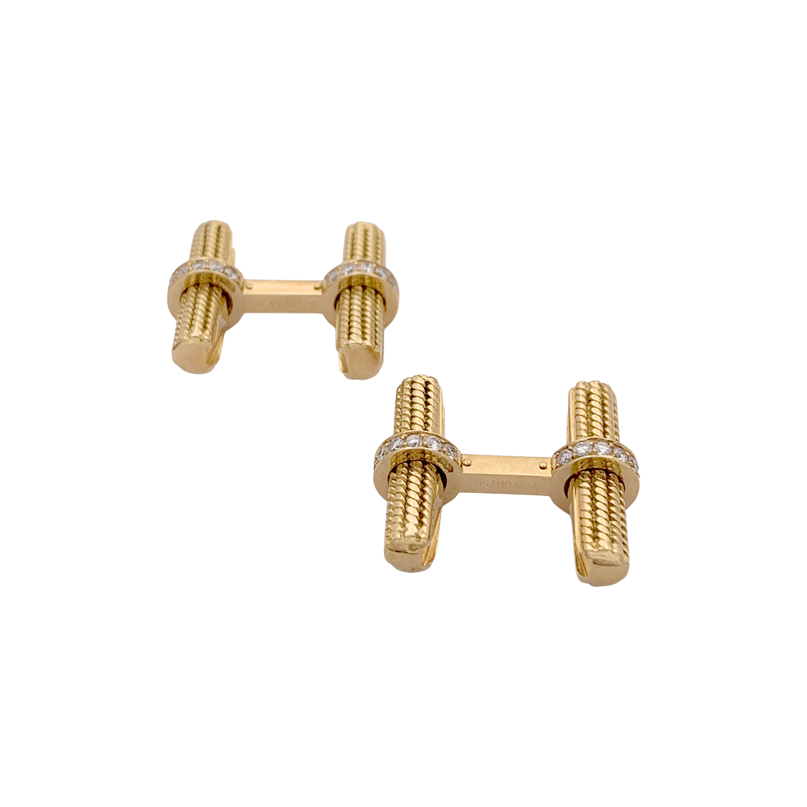 Boutons de manchette VAN CLEEF ET ARPELS, or jaune et diamants. 6