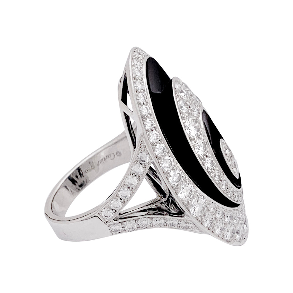 Bague Cartier, "Hypnose", or blanc, diamants, céramique noire. 1