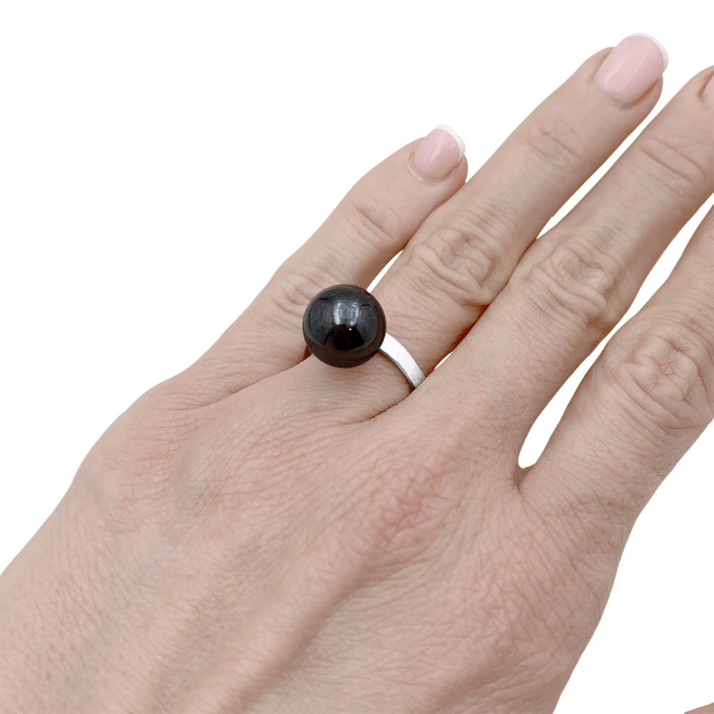 Bague Dinh Van en or blanc et hématite. 7