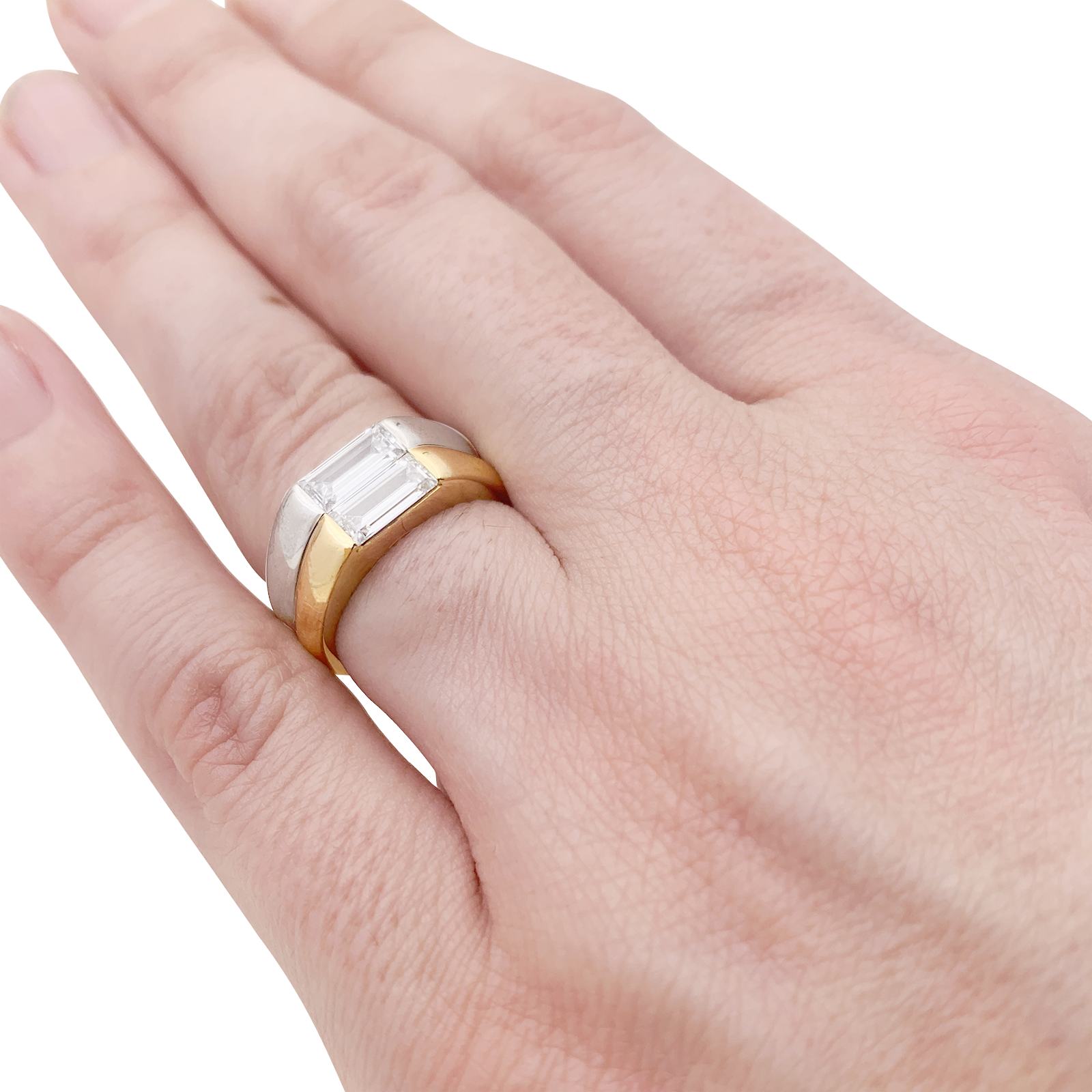 Bague deux ors, diamants baguette. 5