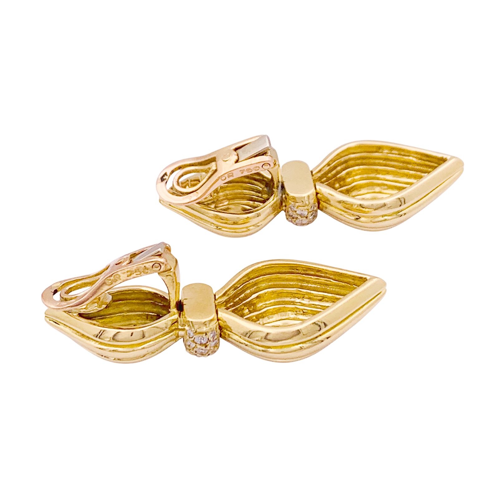 Boucles d'oreilles O.J. PERRIN, or jaune, diamants. 4