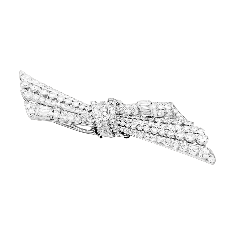 Broche double-clip, "Noeud", or blanc, platine et diamants. 2