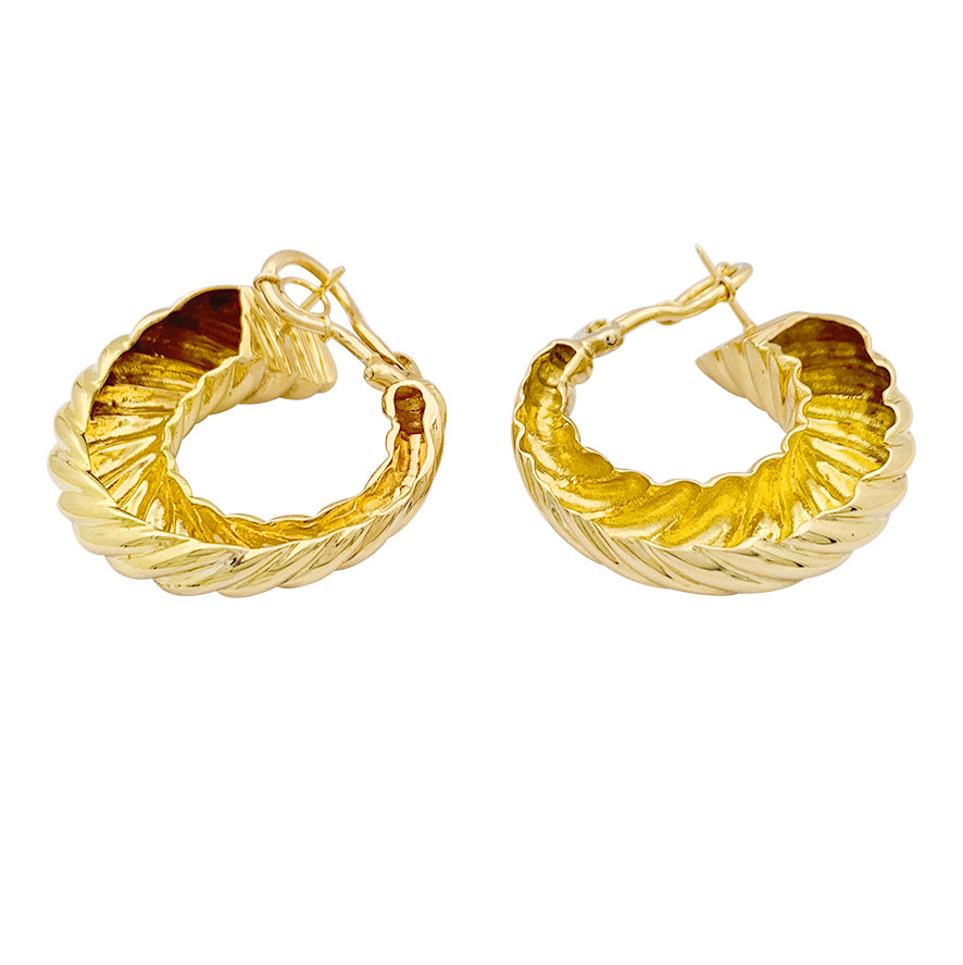 Boucles d'oreilles vintage, or jaune. 3