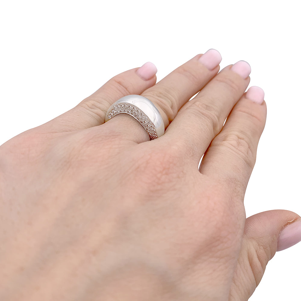 Bague Chaumet, "Valse", or blanc, diamants. 5