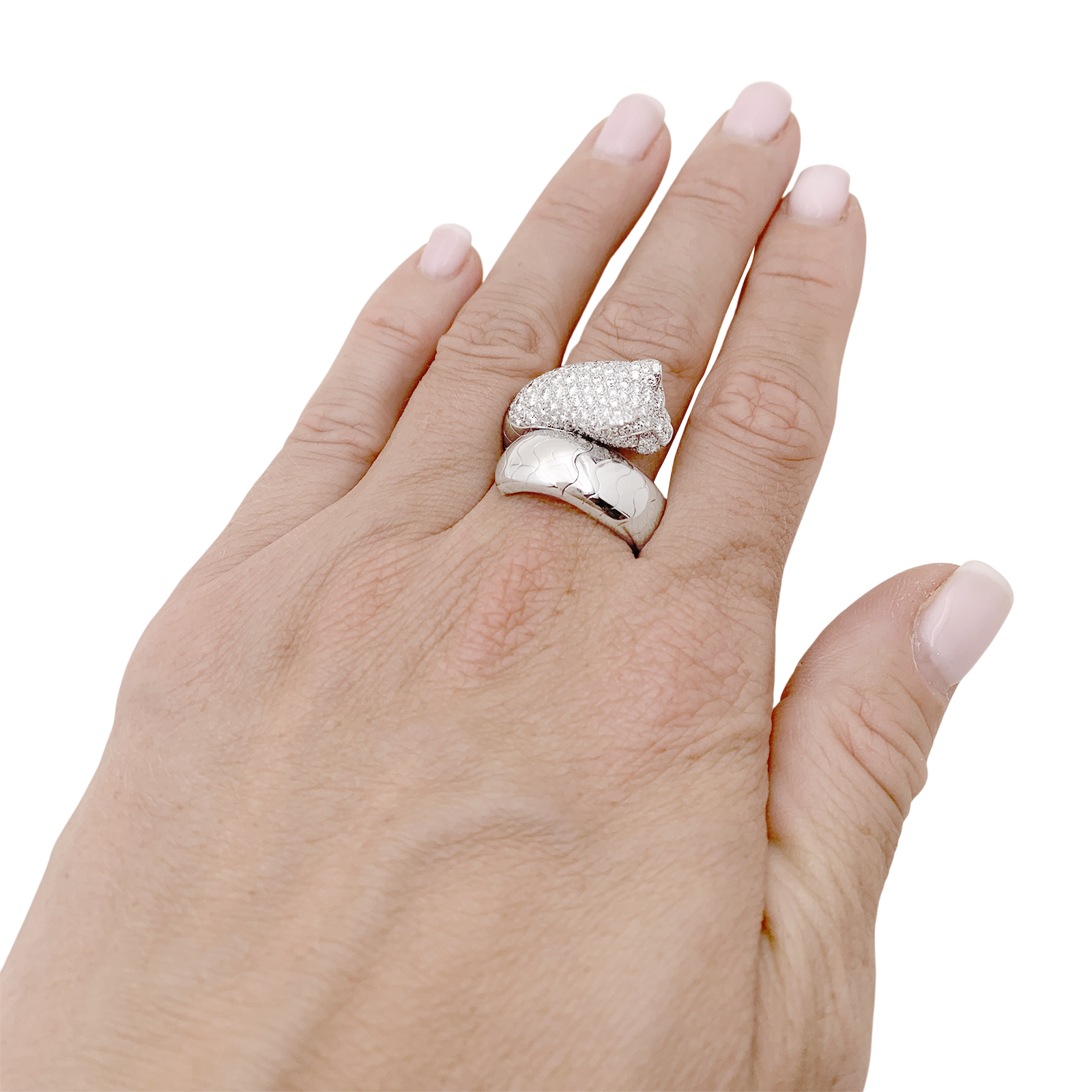 Bague CARTIER, "Lakarda", or blanc, diamants. 6
