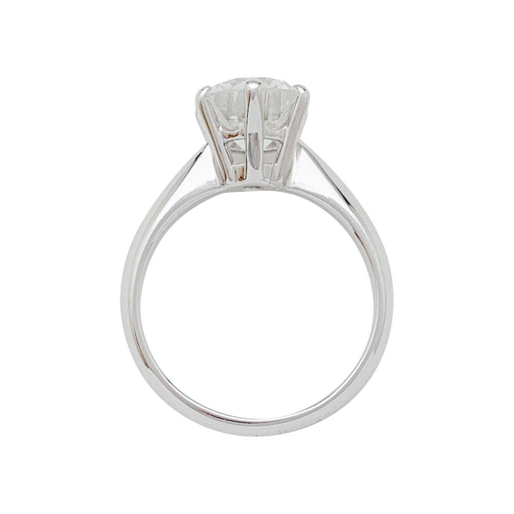 Une bague en or blanc 750/000 centrée d’un diamant de 2,52 carats, G, SI2. HRD: 20034662201. Poids brut: 4,8 grammes. 4