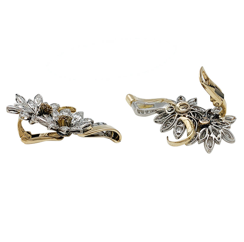 Boucles d'oreilles, "Edelweiss", en or jaune, platine et diamants. 5