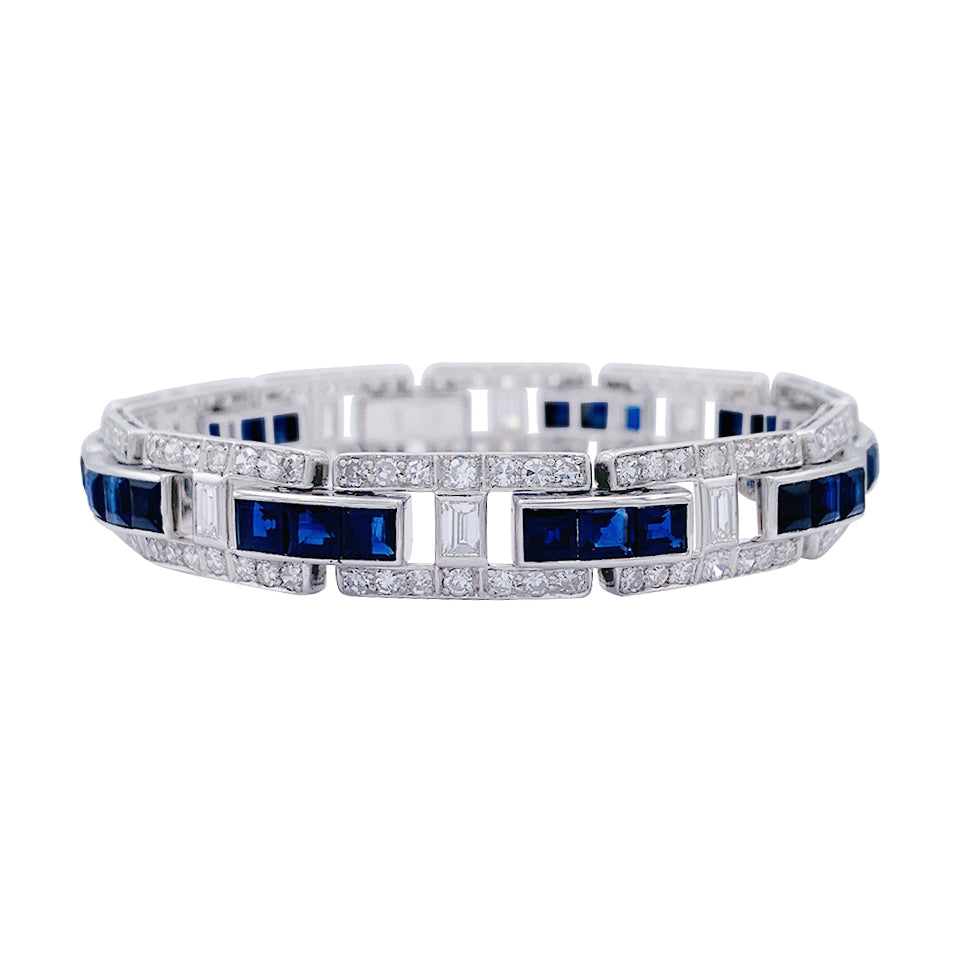 Bracelet platine, saphirs calibrés, diamants. 1