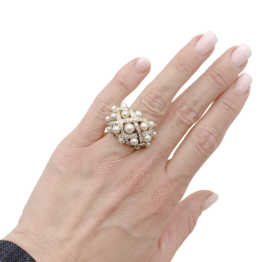 Bague Chanel, "Baroque", or jaune, diamants et perles. 4