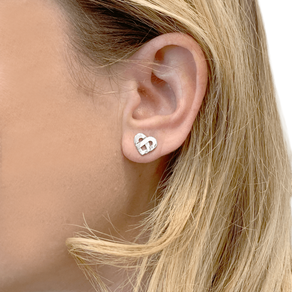 Boucles d'oreilles Poiray, "Coeur Entrelacé", or blanc. 5