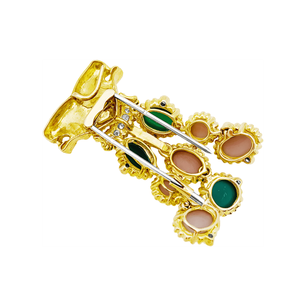 Demi-parure "Lions" transformable, or jaune, diamants, corail, chrysoprase. 7