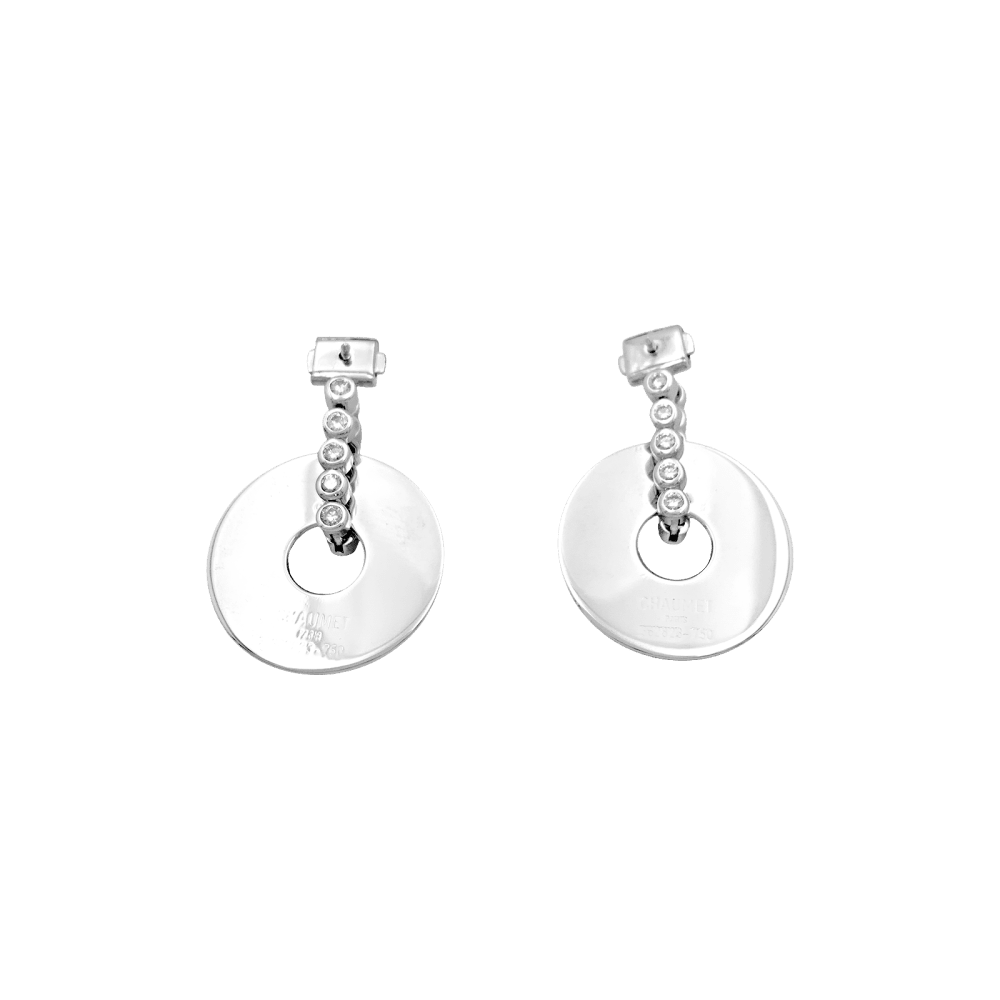 Boucles d'oreilles CHAUMET, "Boréal", en or blanc 750/000 et diamants. 5