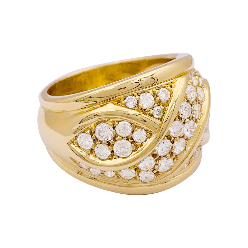 Bague pavage or jaune, diamants. 5