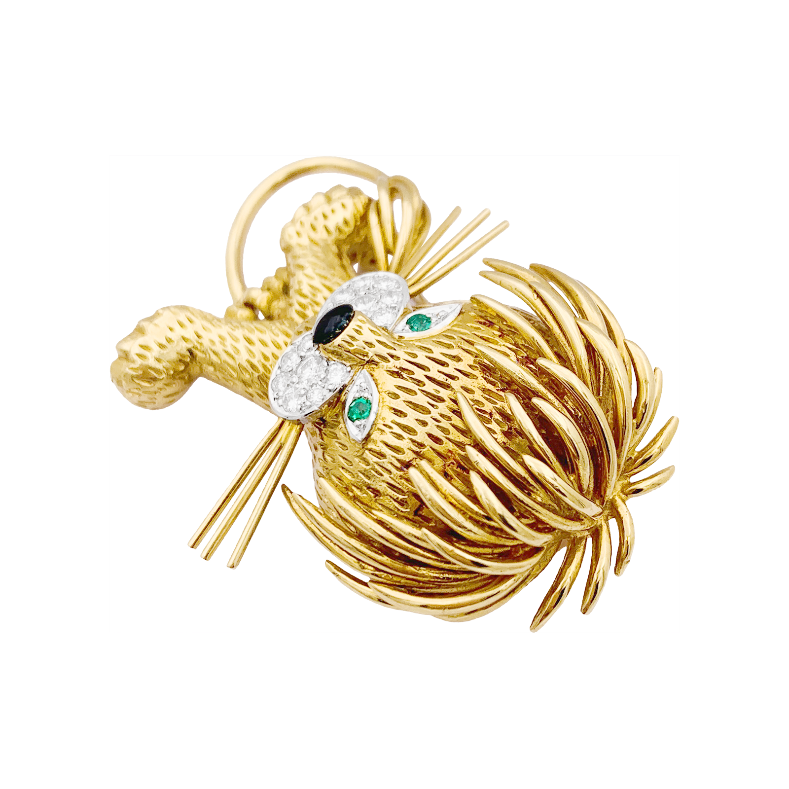 Clip Van Cleef & Arpels, "Lion Ebouriffé", or jaune, émeraude, diamants. 4