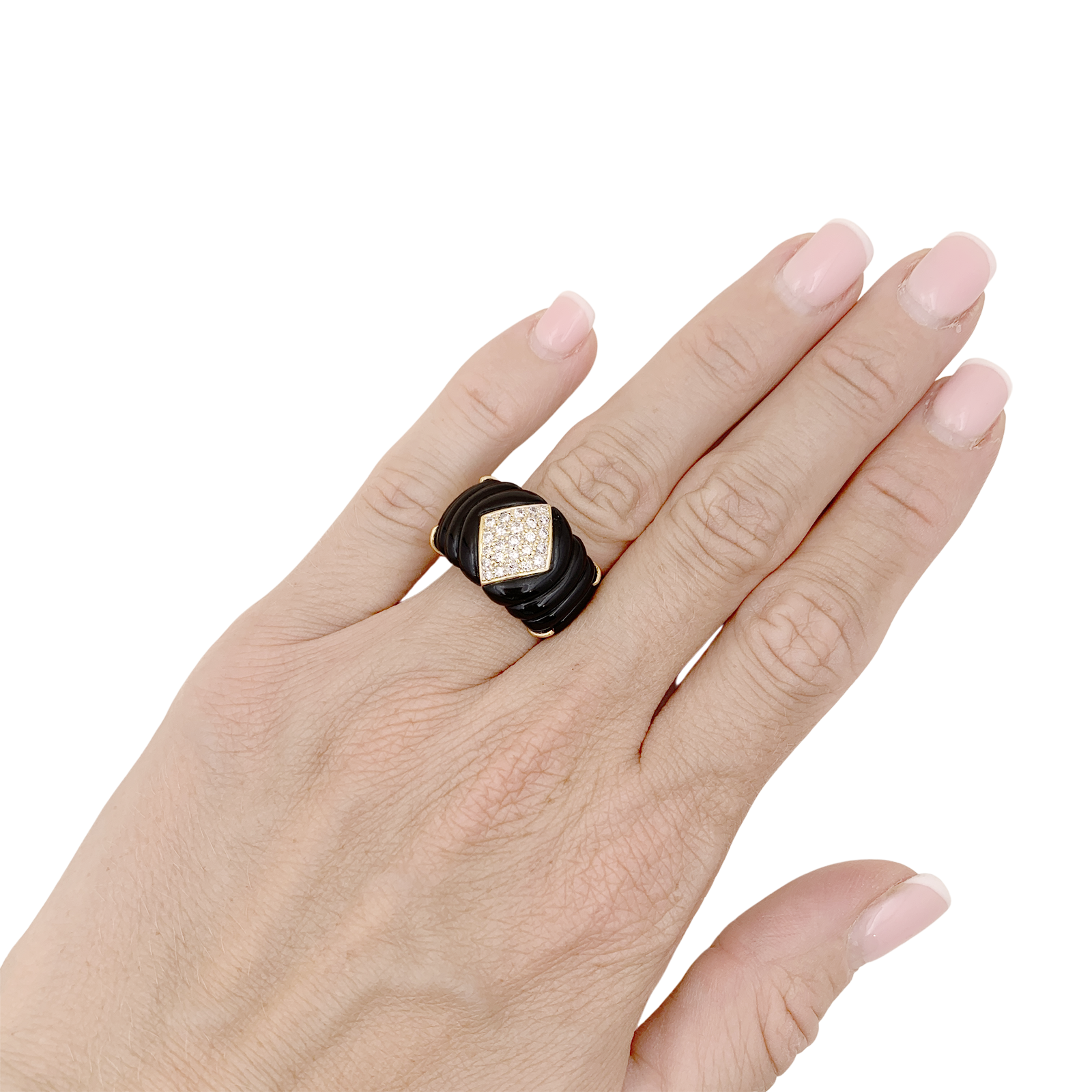 Bague bandeau en or jaune, diamants et onyx. 5