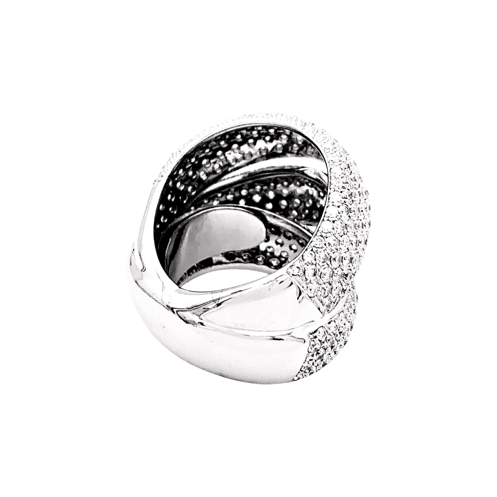 Bague pavage diamants, or blanc. 3