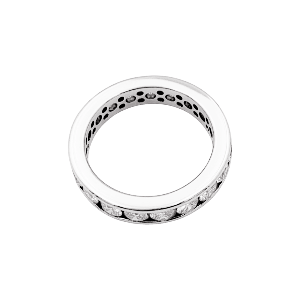 Bague alliance tour complet diamants, or blanc. 4