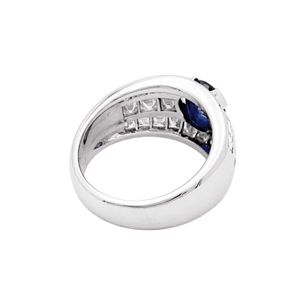 Bague or blanc, saphir et diamants. 4
