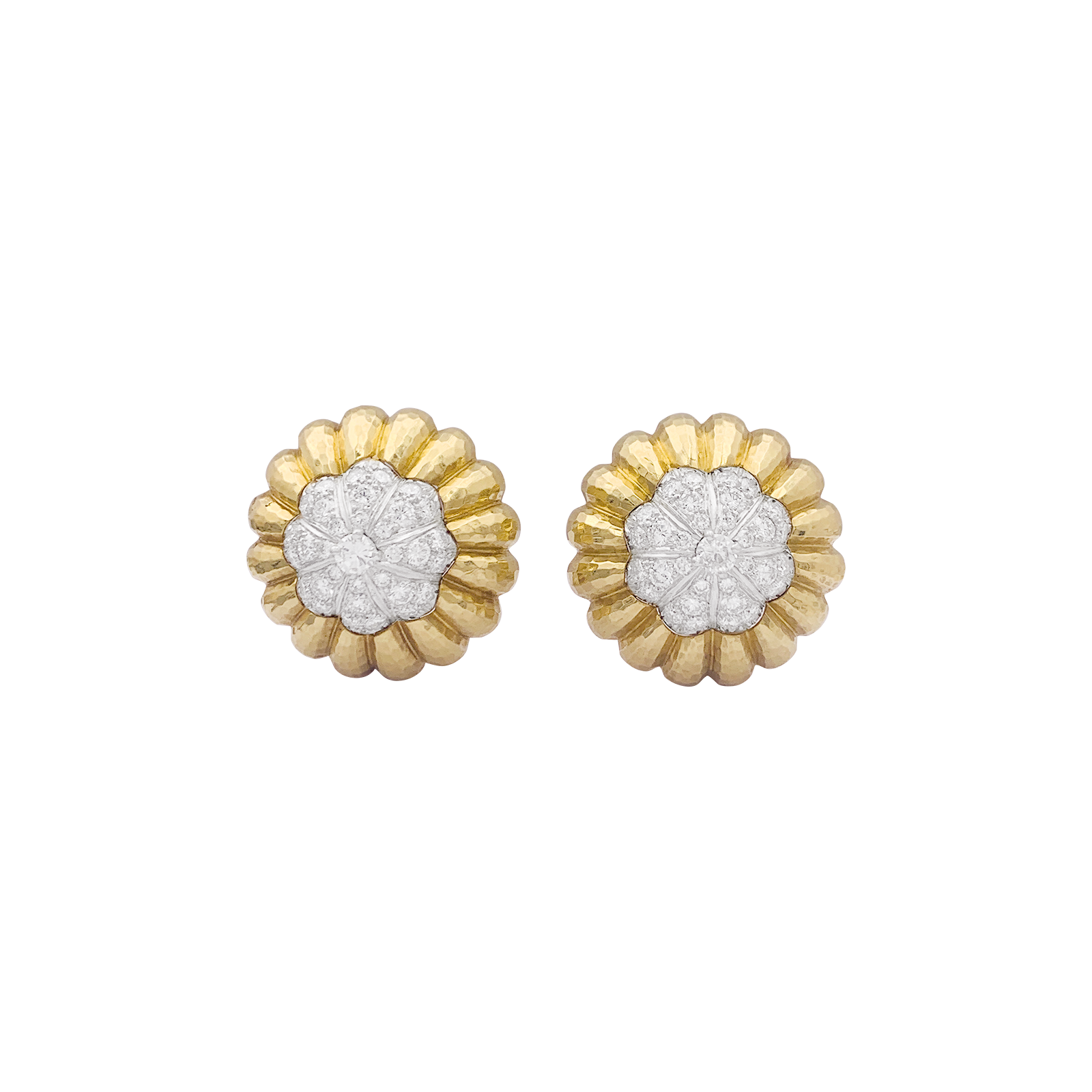 Clips d'oreilles David Webb, "Boutons", platine, or jaune, diamants. 1