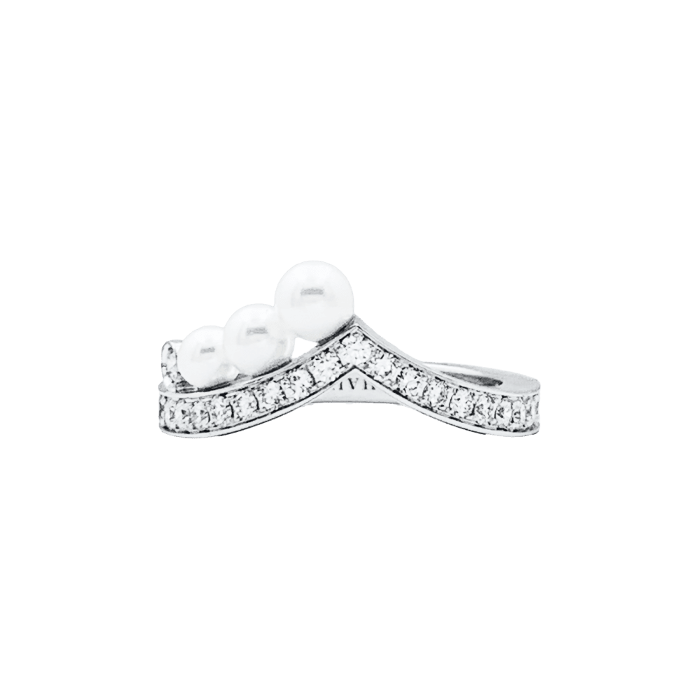 Bague Chaumet, "Joséphine", or blanc, diamants et perles. 1