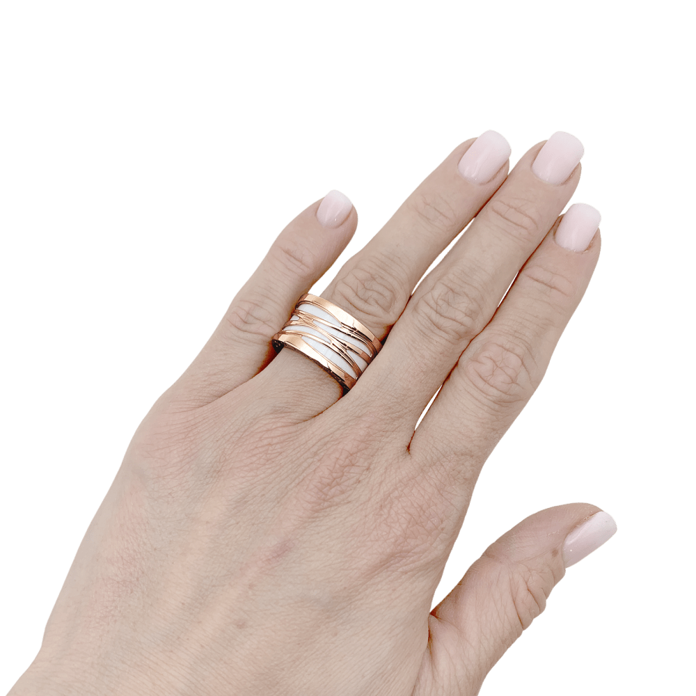 Bague Bulgari “B.Zero1 Zaha Hadid" en or rose et céramique blanche. 5
