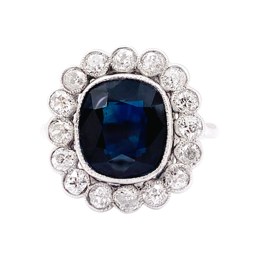 Bague platine, diamants, saphir. 2