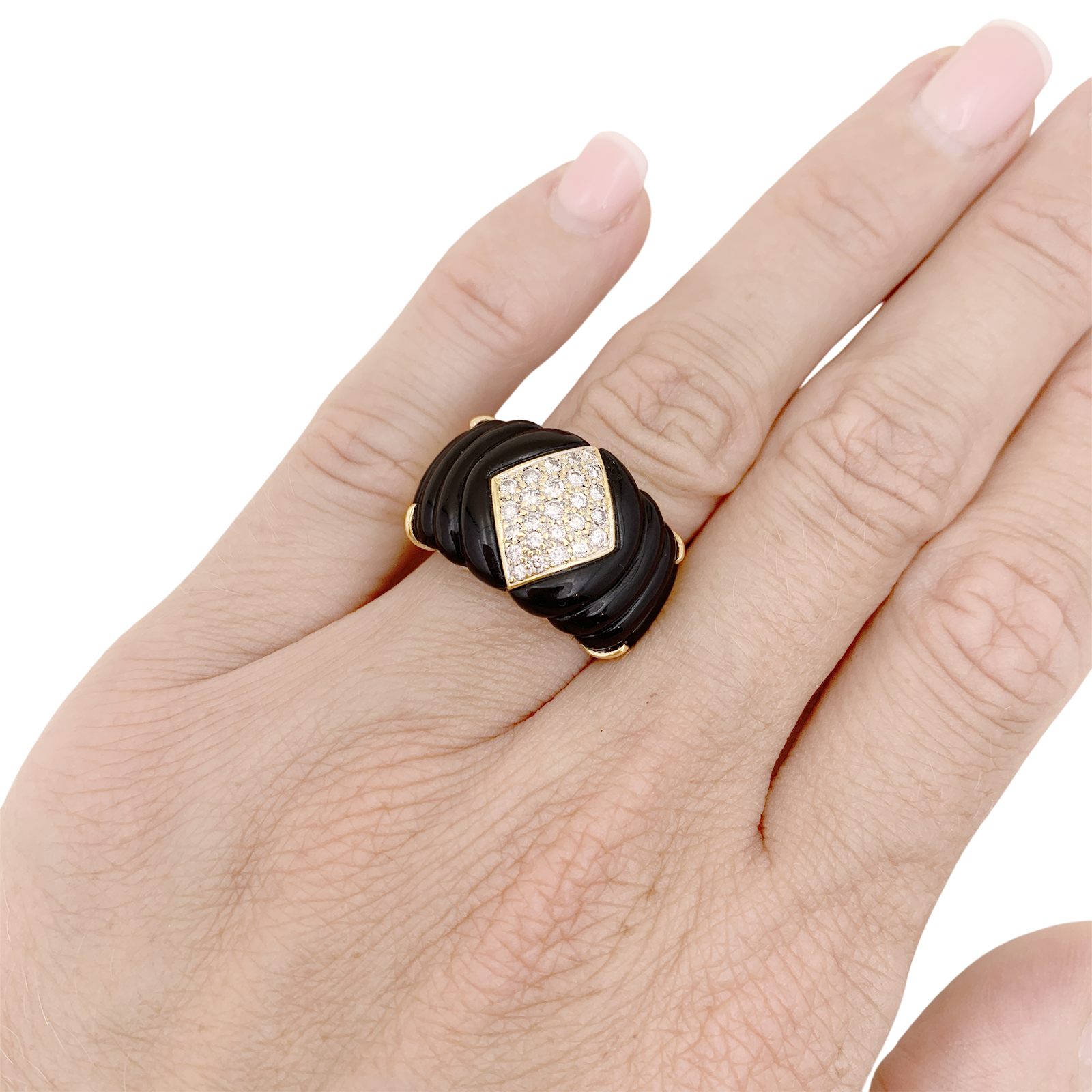 Bague bandeau en or jaune, diamants et onyx. 6