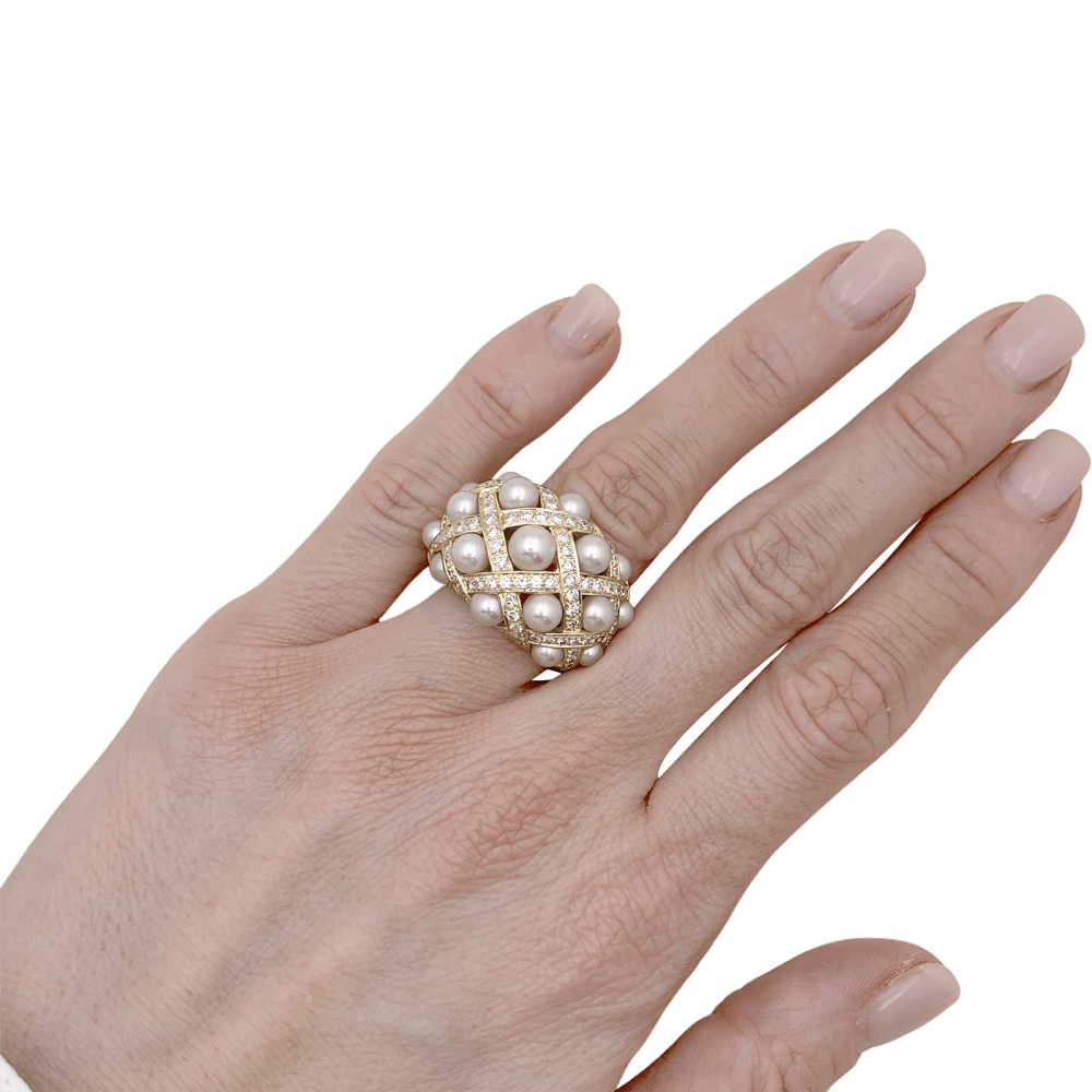 Bague Chanel, "Baroque", or jaune, diamants et perles. 6