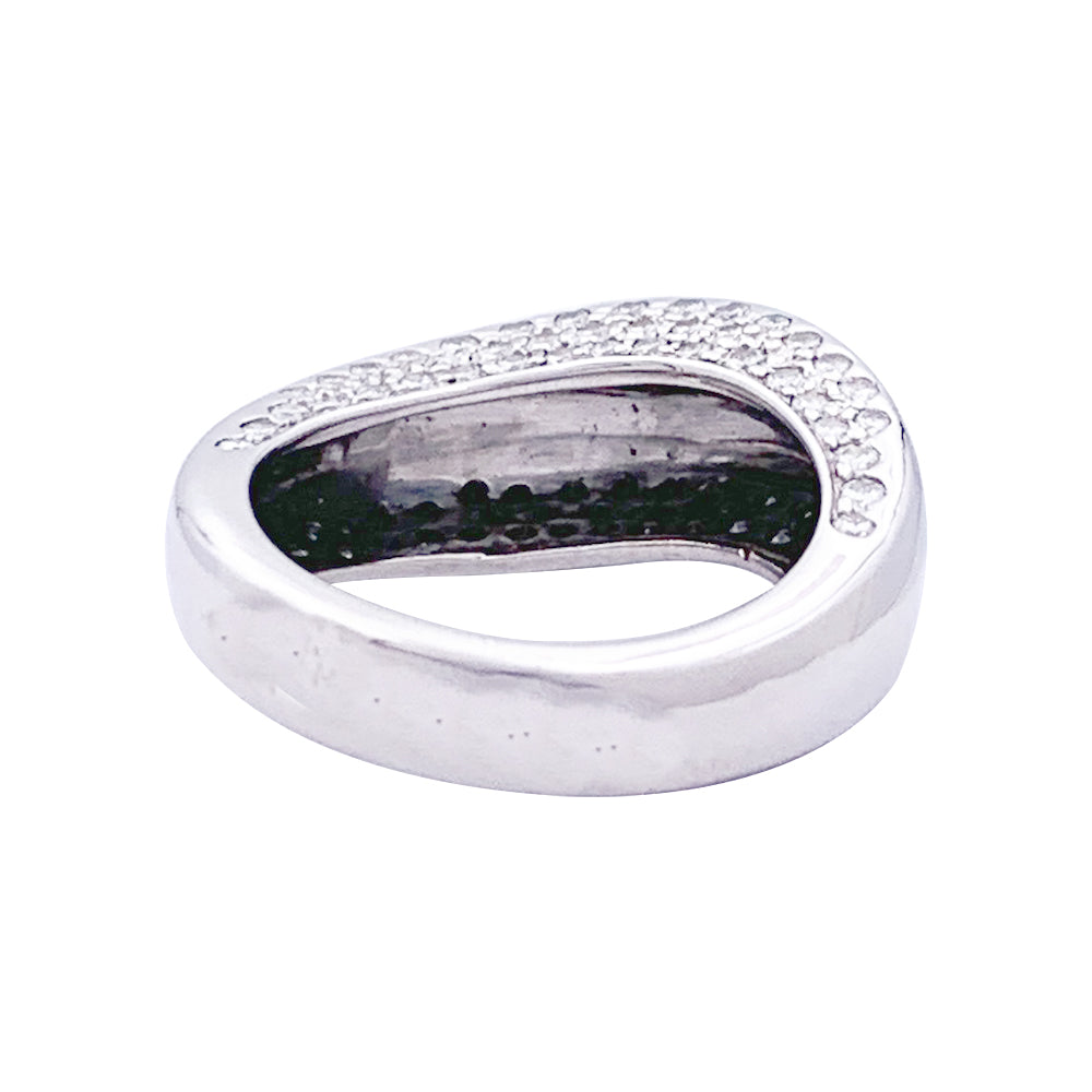 Bague Chaumet, "Valse", or blanc, diamants. 2