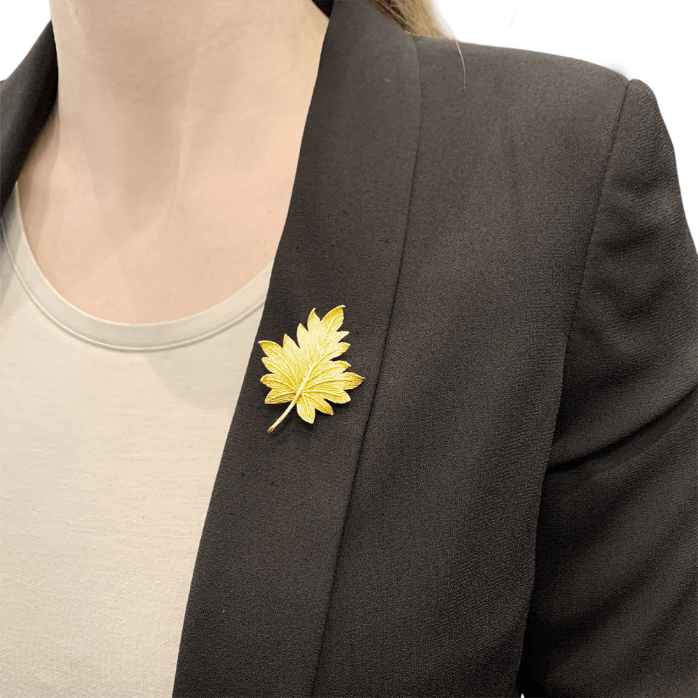 Broche vintage Tiffany & Co, "Feuille", or jaune. 6
