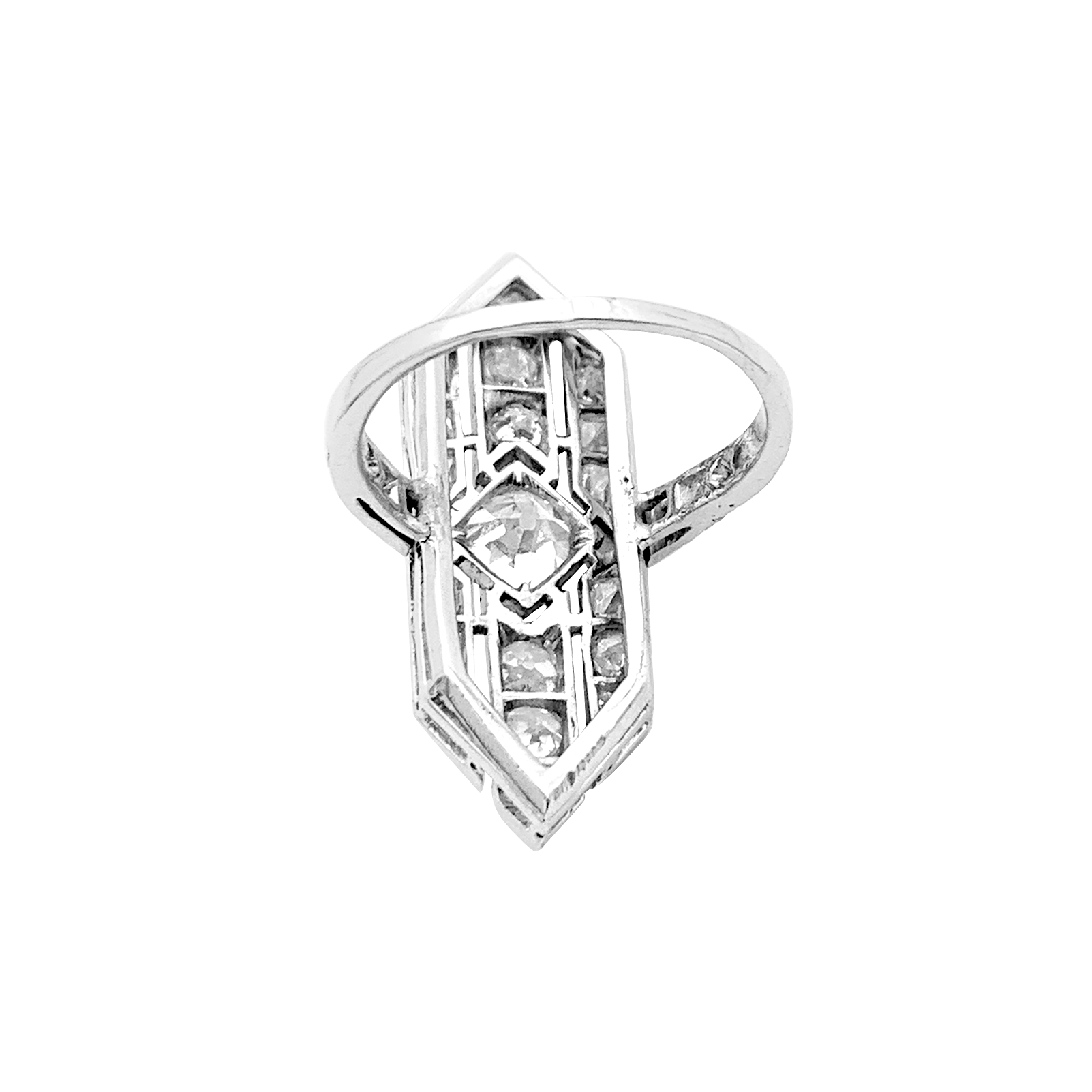 Bague Art Déco, platine et diamants. 5