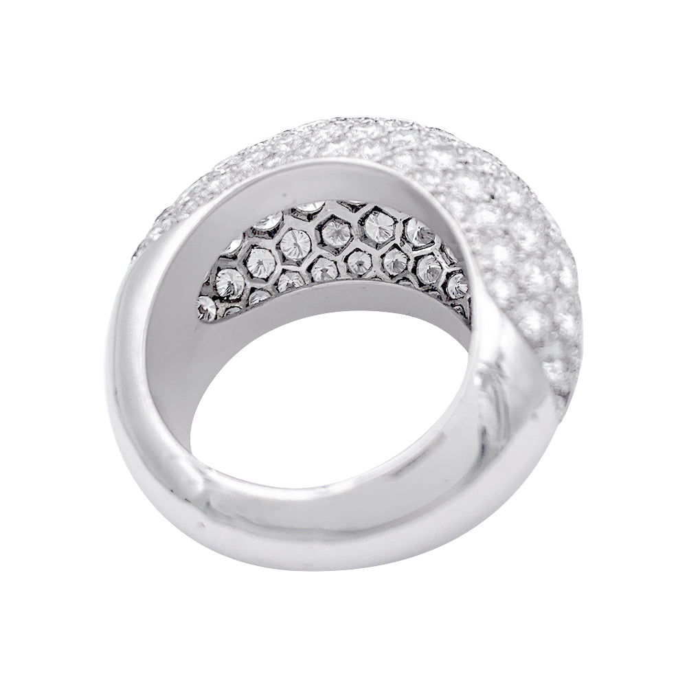 Bague dôme, or blanc, diamants. 3