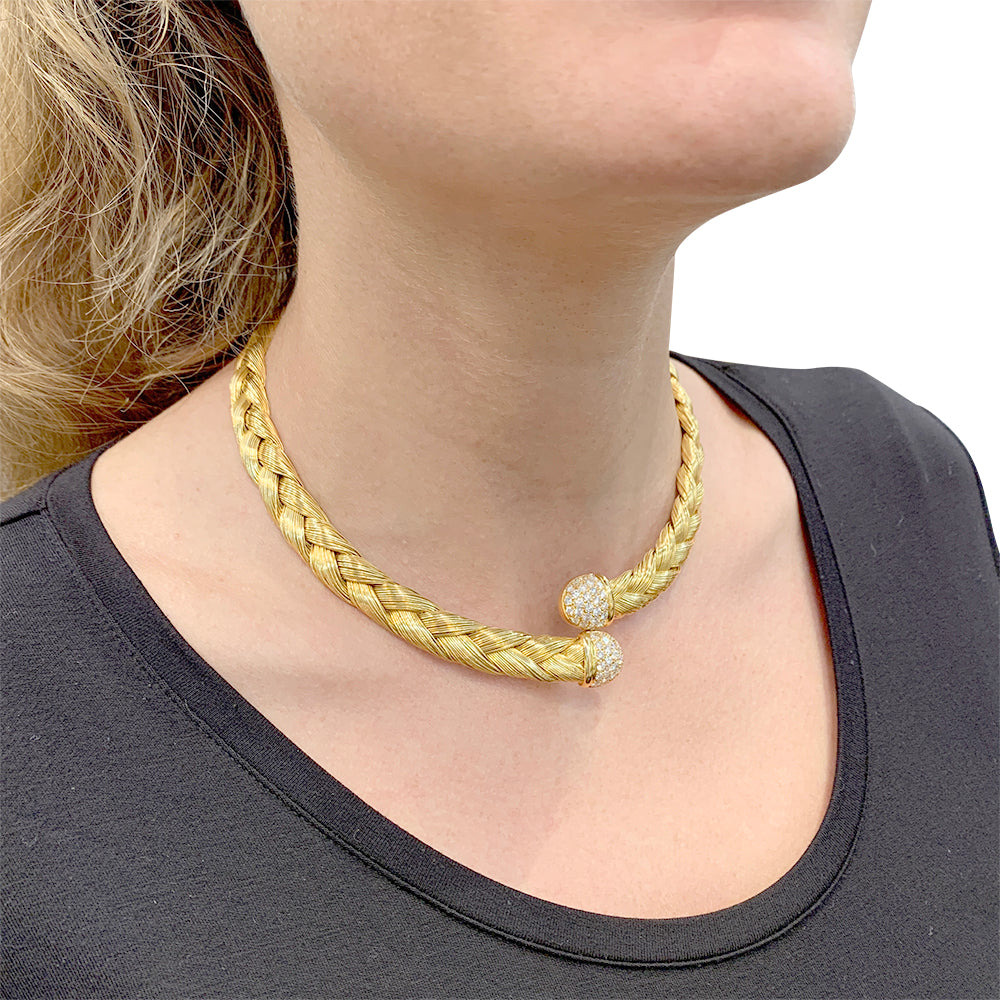 Collier vintage or jaune et diamants. 12
