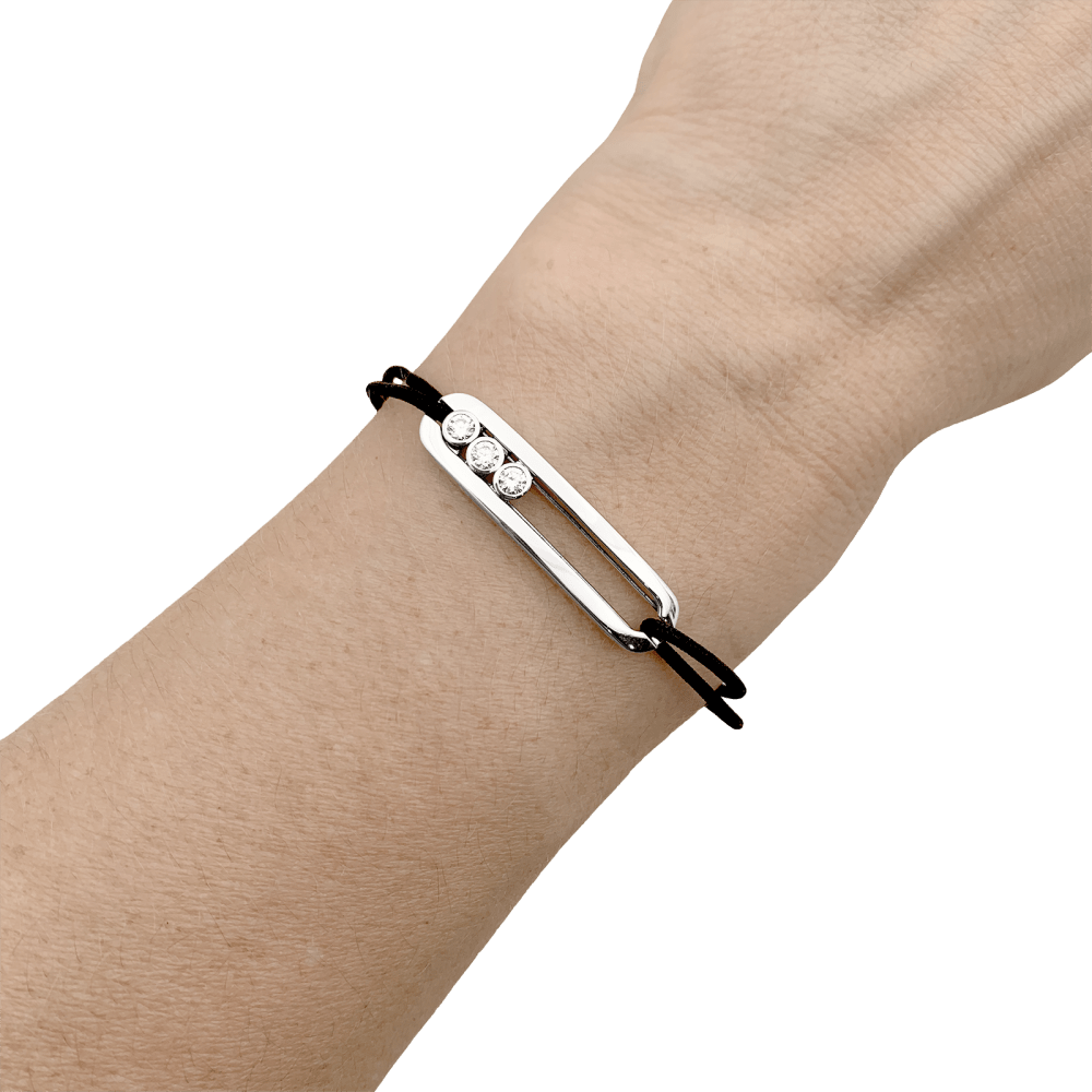 Bracelet Messika, "Messika Care(s)", or blanc et diamants. 5