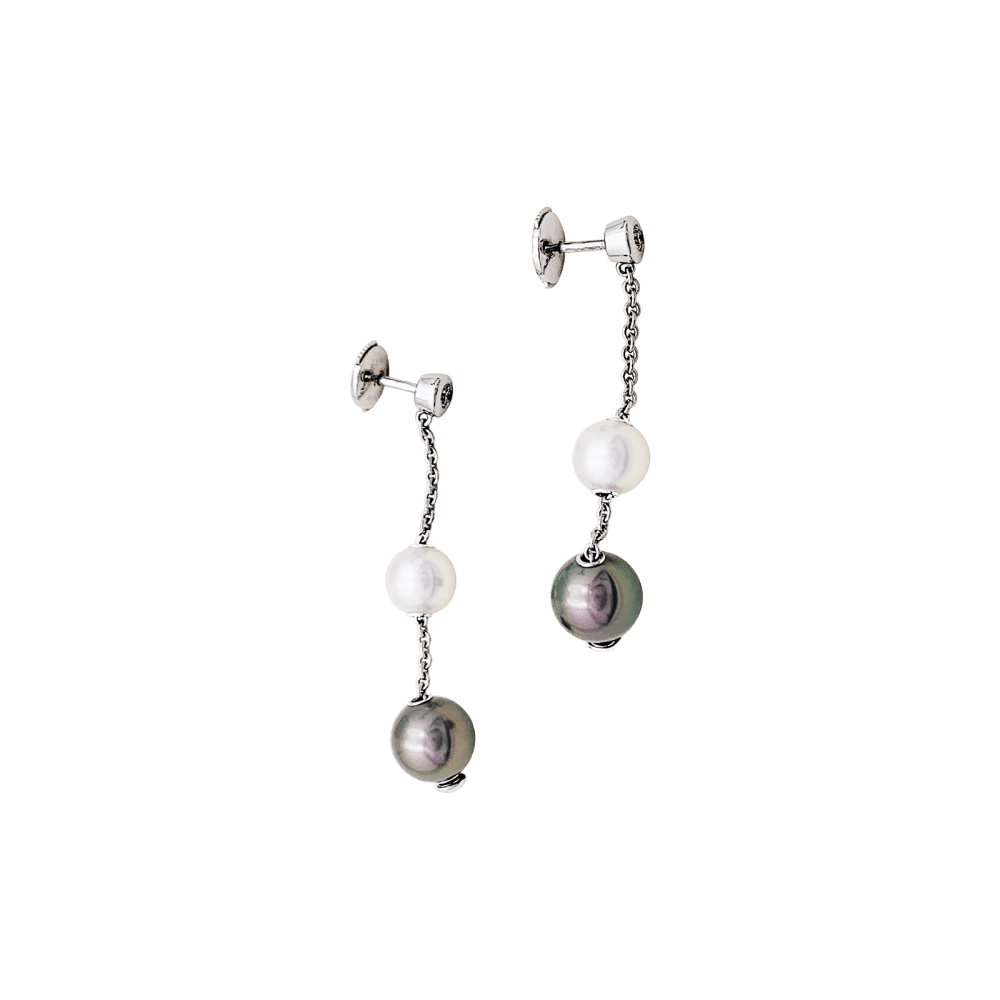 Boucles d'oreilles Mikimoto, or blanc, perles et diamants. 2