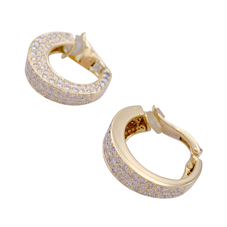 Clips d'oreilles O.J Perrin "Arena", or jaune, diamants. 1
