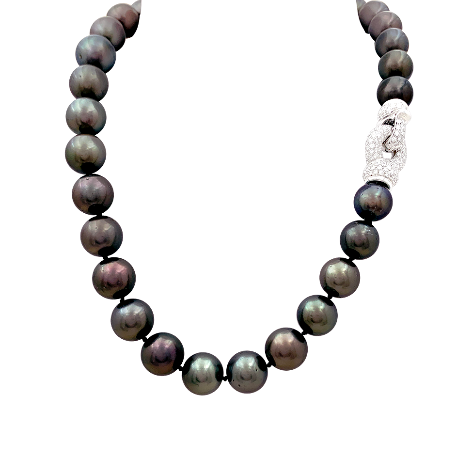 Collier perles de Tahiti, or blanc, diamants. 1