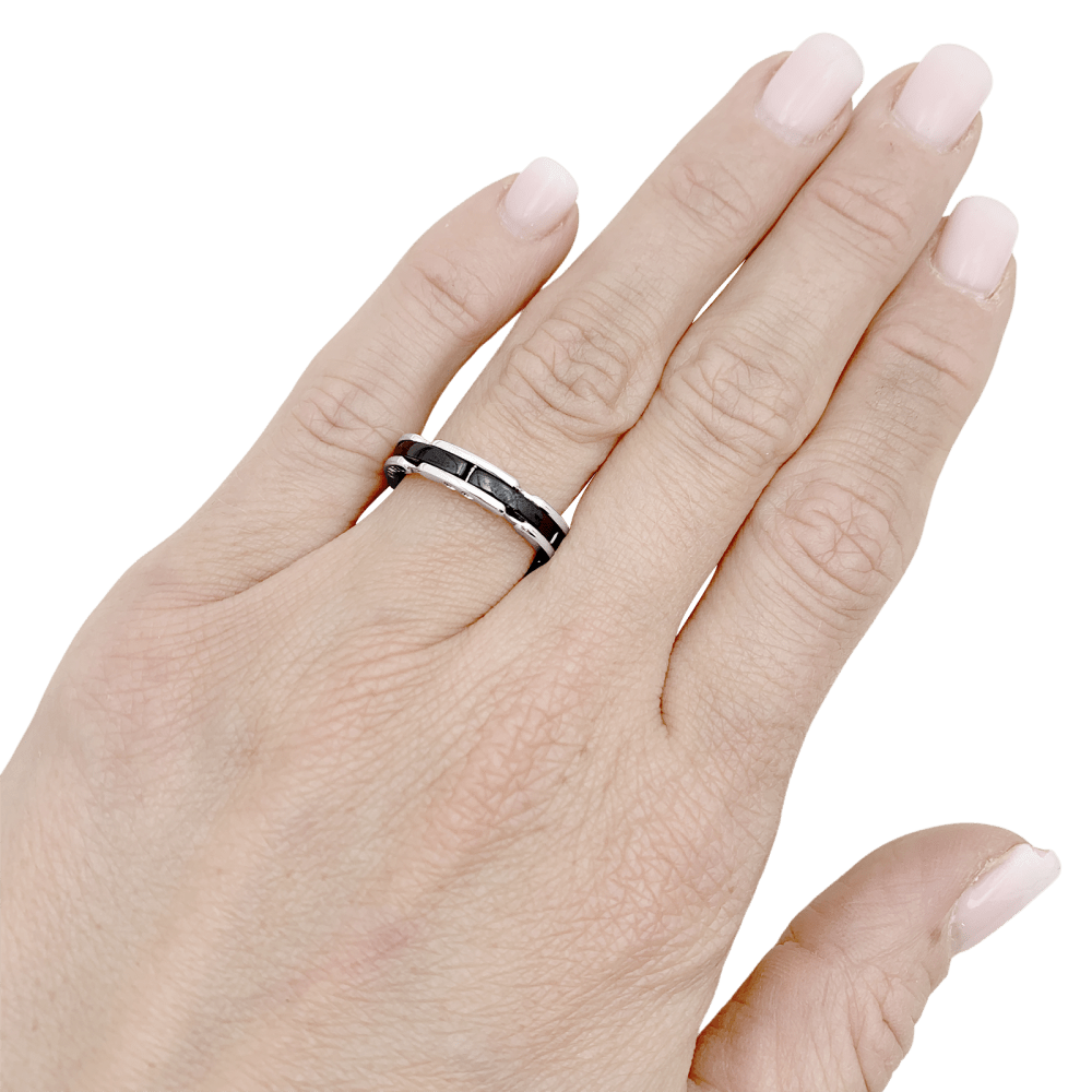 Bague Chanel, "Ultra", or blanc, céramique noire. 6