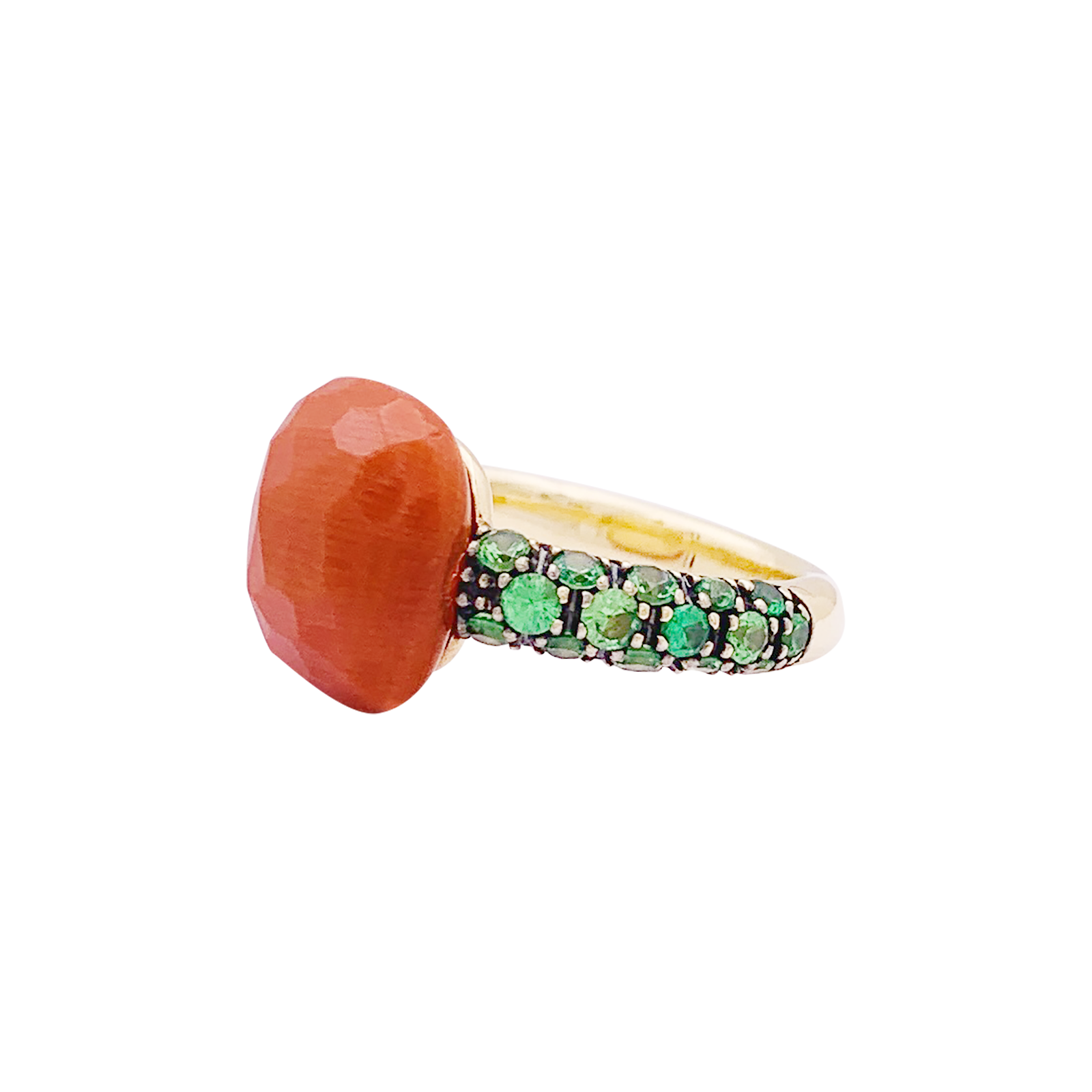 Bague Pomellato "Capri" en or rose, corail et tsavorites. 4