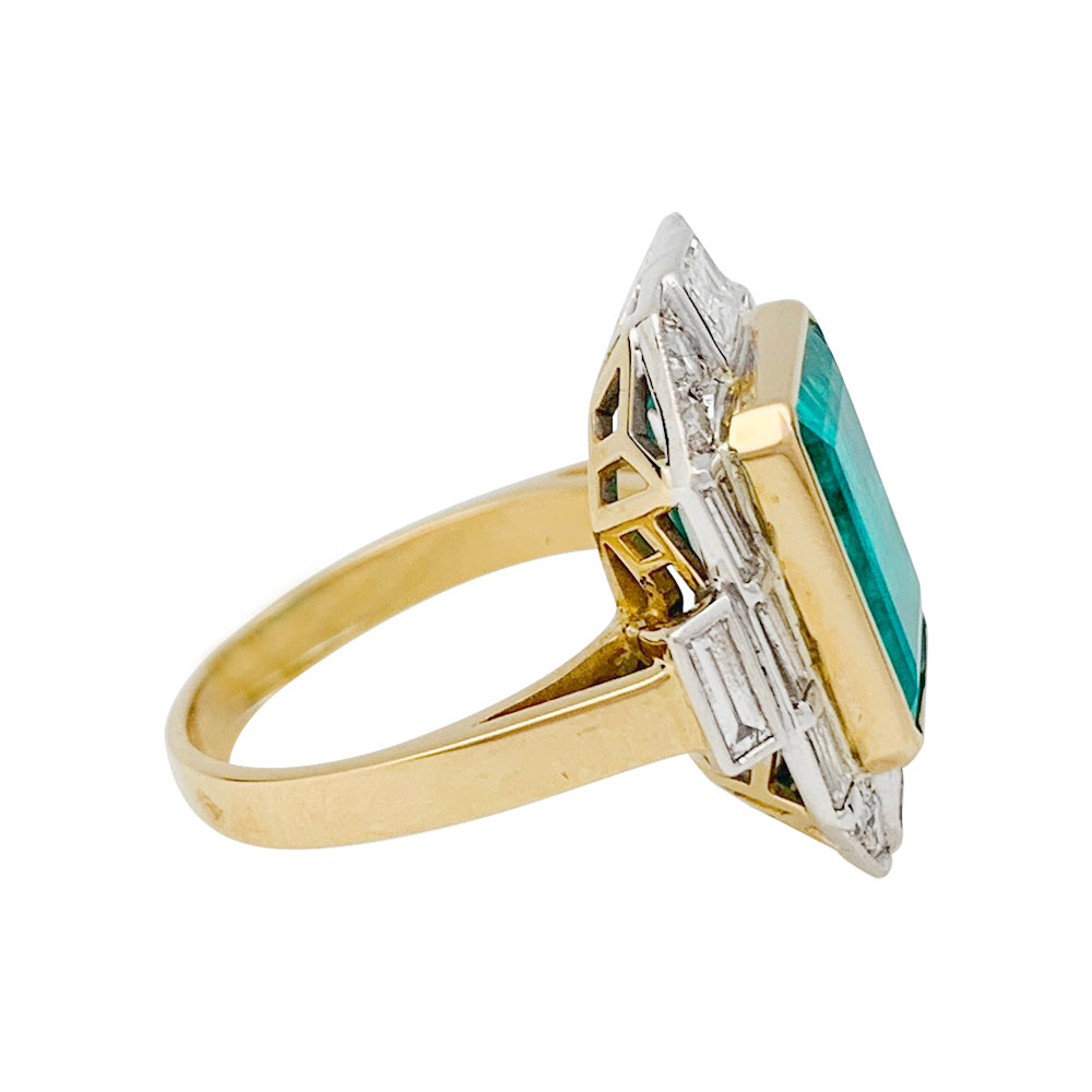 Bague deux ors émeraude et diamants. 3