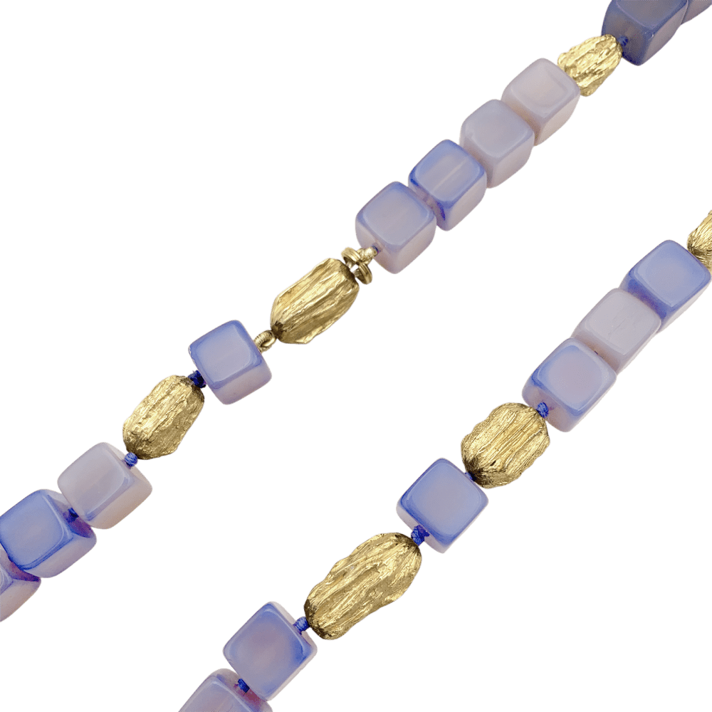 Sautoir cubes de calcédoine et motifs en or jaune. 5