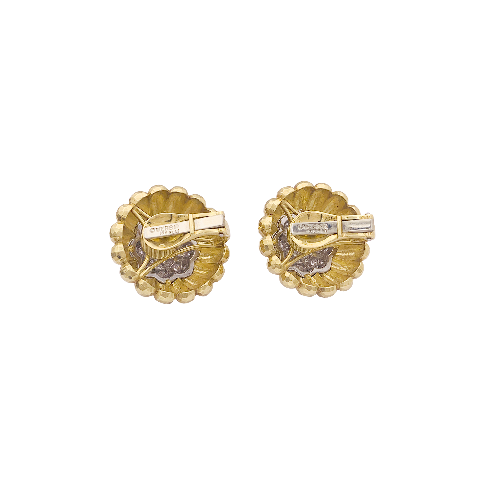 Clips d'oreilles David Webb, "Boutons", platine, or jaune, diamants. 2