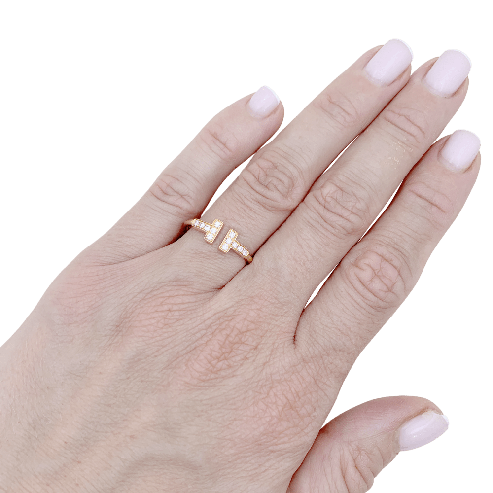 Bague Tiffany & Co, "Wire" collection "Tiffany T" or rose et diamants. 6