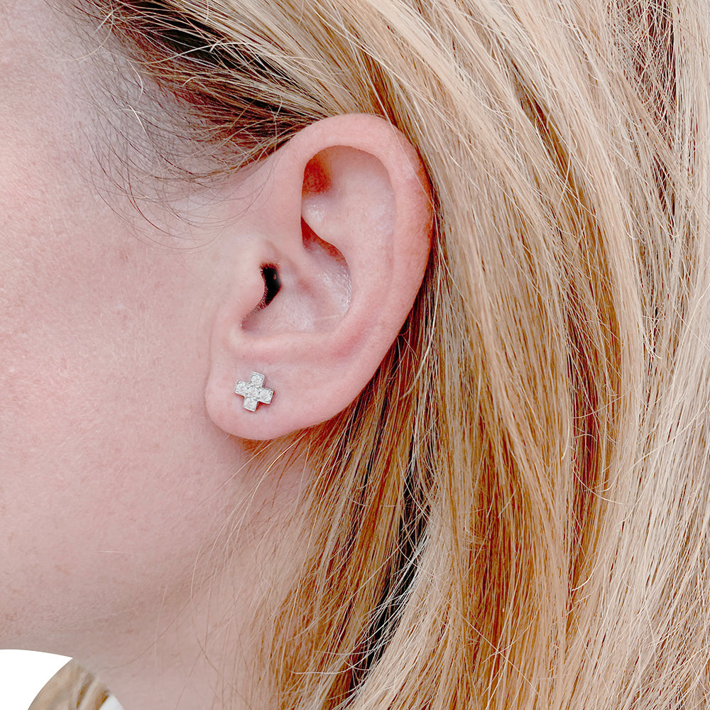 Boucles d'oreilles Tiffany & Co., "Croix", diamants, platine. 6