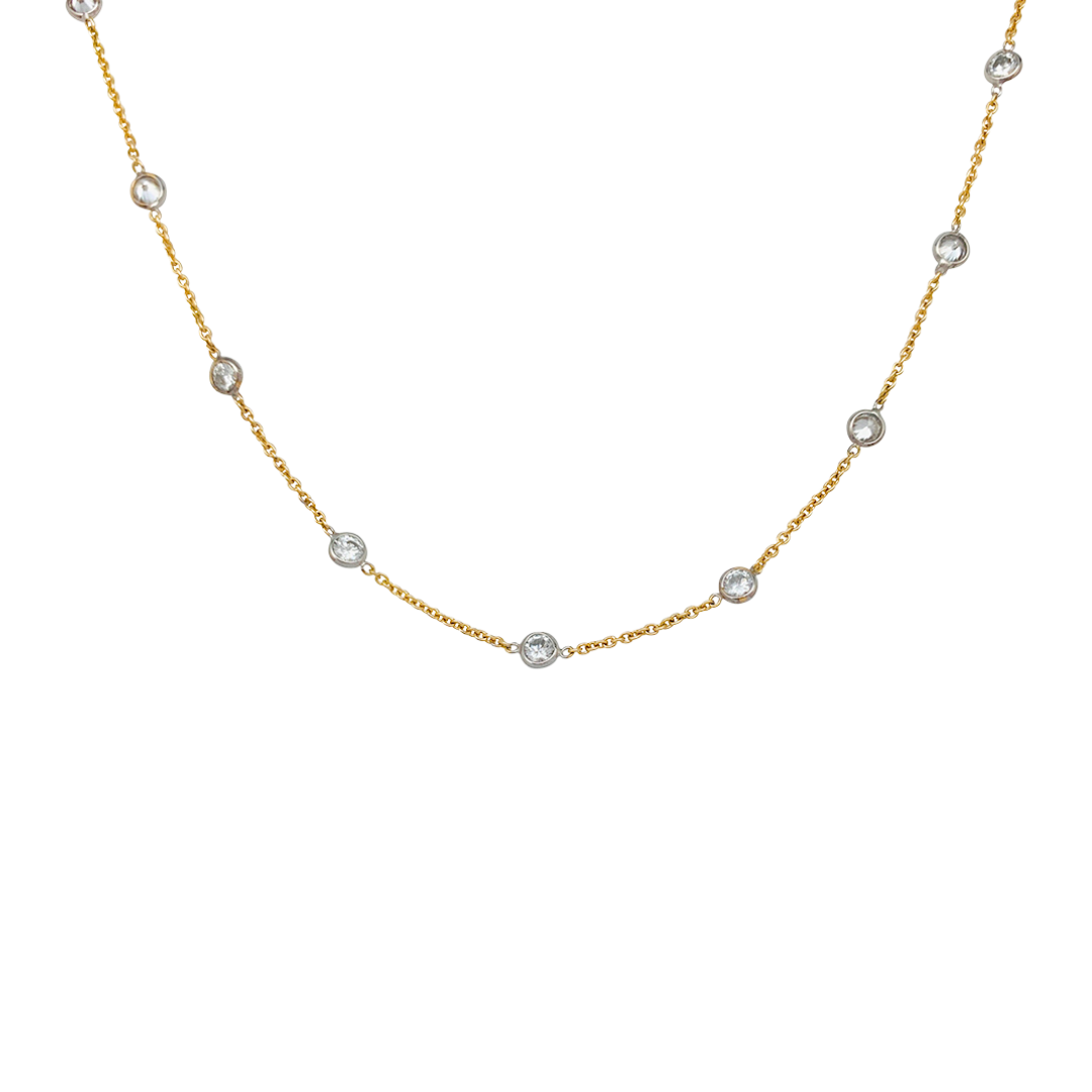 Collar de oro 750/000 bicolor con canalón y 16 diamantes de 2,53 quilates.