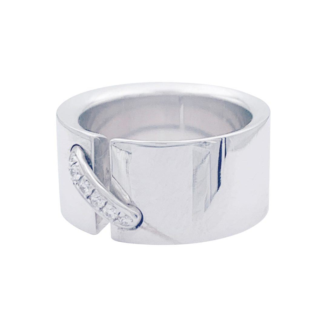 Chaumet ring, "Liens", white gold and diamonds, single link.